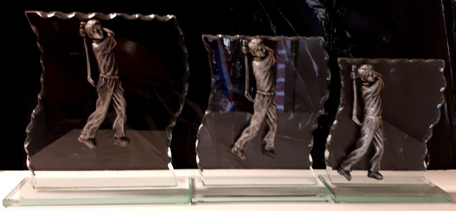 GU-GO07 Golf Glasstandaard met Golf Heer LAATSTE Serie OP=OP!!